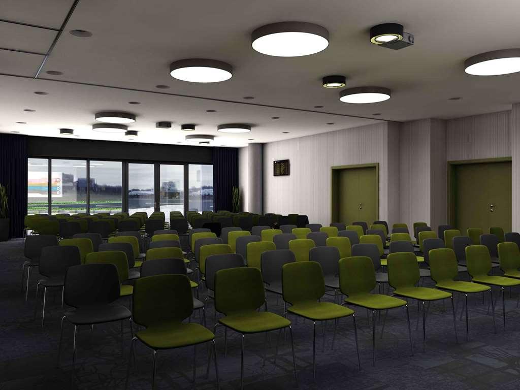 Hotel Ibis Styles Budapest Airport 3*